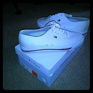 Tommy Hilfiger sneakers
